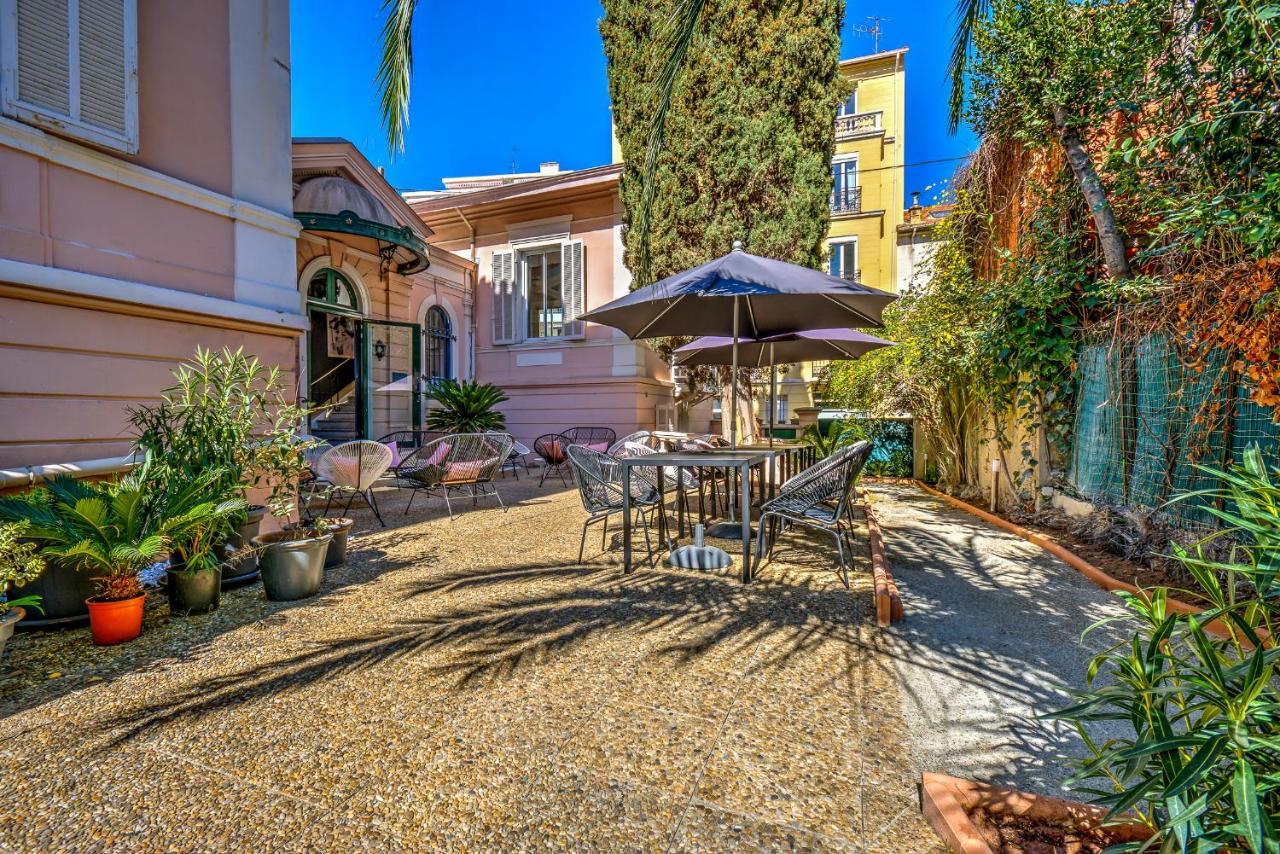 Villa Claudia Hotel Cannes Centre - Parking Exteriér fotografie